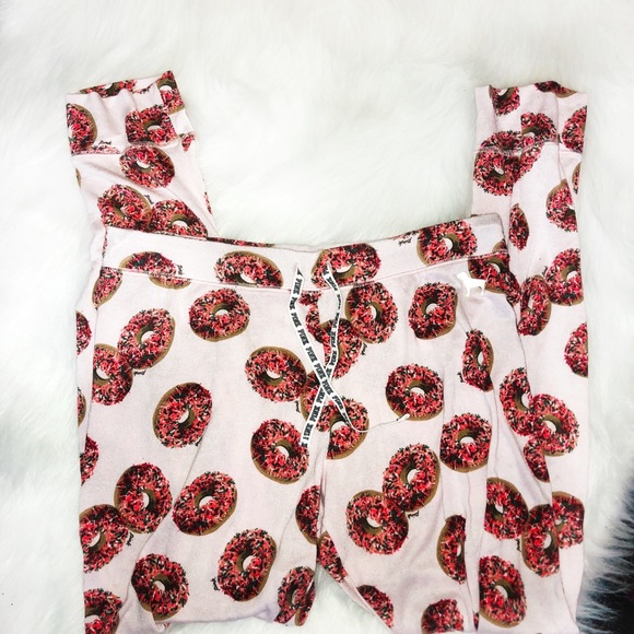 PINK Victoria's Secret Other - PINK Victoria’s Secret Large donut sprinkles pj